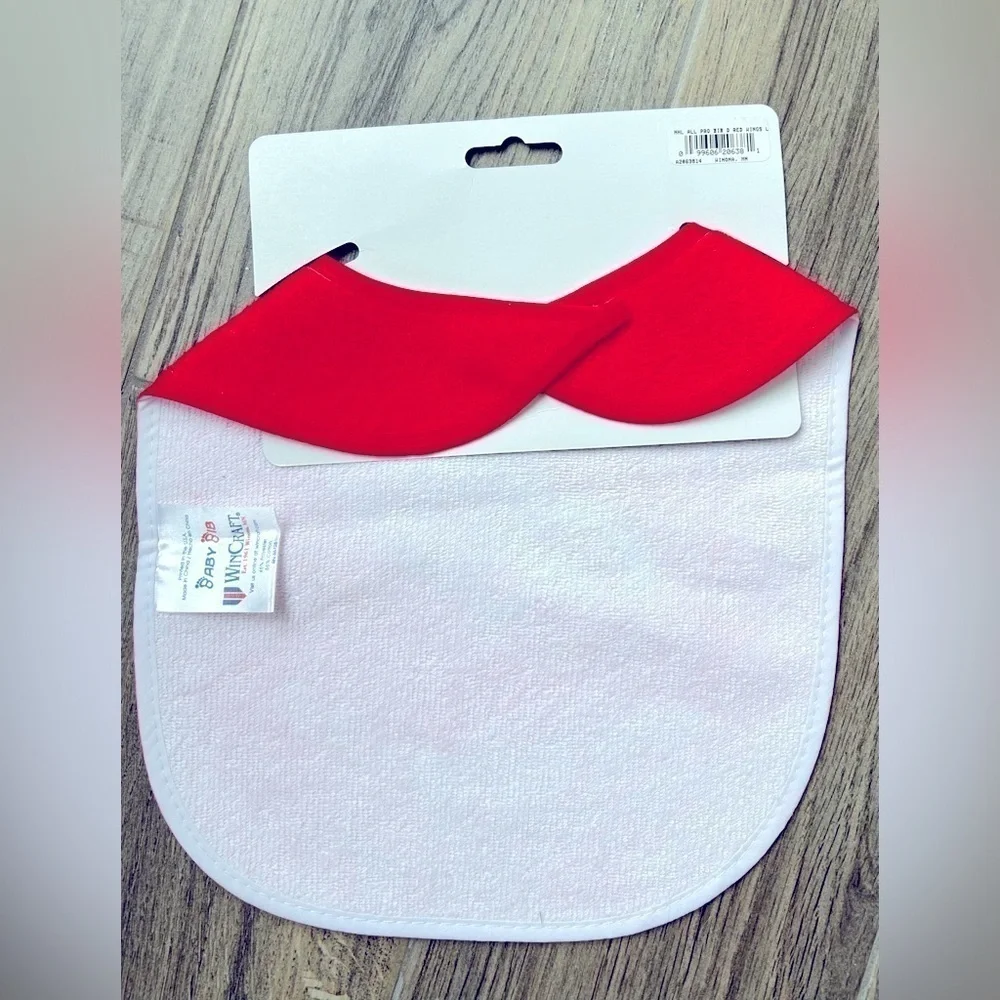 WinCraft NHL Detroit Red Wings All Pro Baby Bib